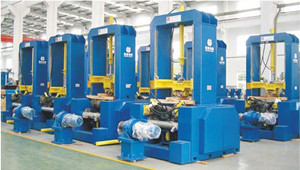 無錫陽通機(jī)械設(shè)備用金龍三相異步電動機(jī)和恒星減速機(jī)